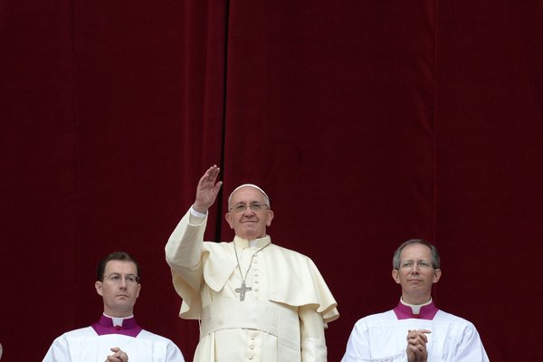 Atheists, Work With Us for Peace, Pope Says on Christmas