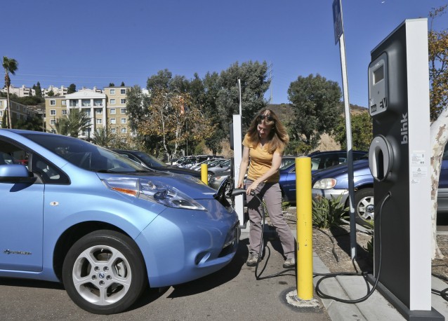 U.S. Plug-In Electric Vehicle Sales Nearly Double In 2013
