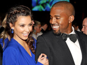  Kim Kardashian and Kanye West Are Married