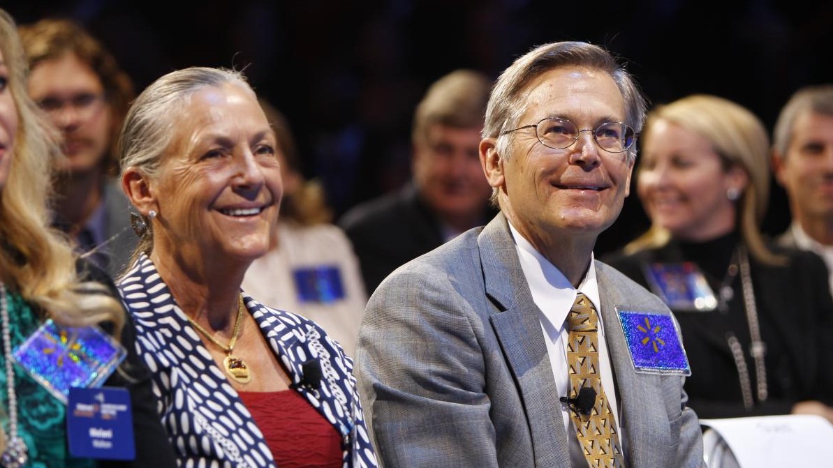 Report: Walmart's Billionaire Waltons Give Almost None Of Own Cash To Foundation